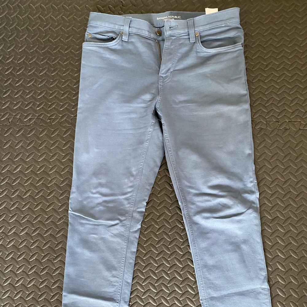Banana Republic Traveler slim fit pants